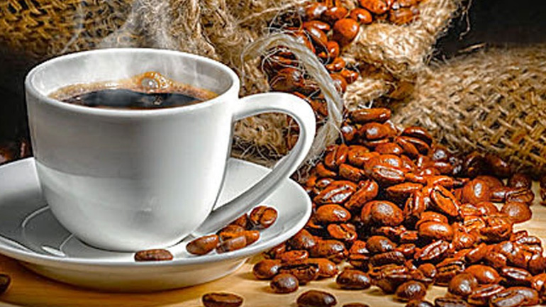 Όπλο κατά της οδοντικής πλάκας ο καφές