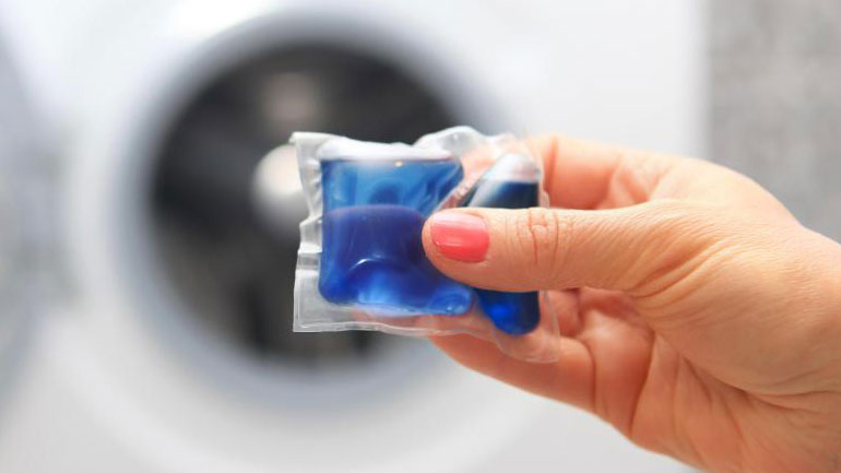 Νέα τρέλα στο ίντερνετ: Καταπίνουν ταμπλέτες απορρυπαντικών!