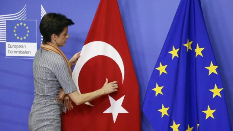 Die Welt: Η Ε.Ε. προγραμματίζει συνάντηση κορυφής με την Τουρκία