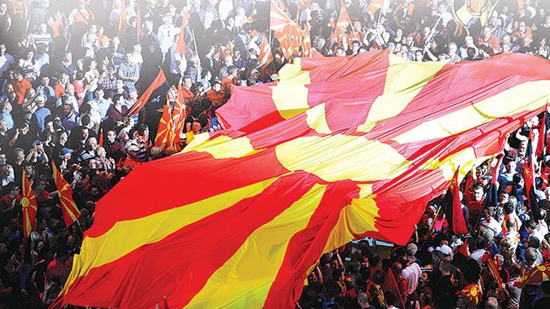 Euractiv: Το VMRO-DPMNE προσπαθεί να εμποδίσει την επίλυση του ζητήματος της ονομασίας