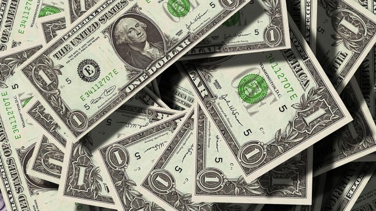 Σε χαμηλά τριετίας το δολάριο Σε χαμηλά τριετίας το δολάριο