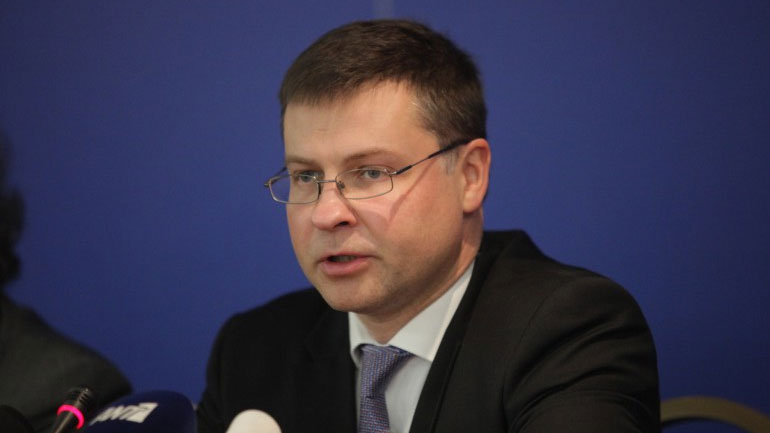 Ντομπρόβσκις: Το 2017 μειώθηκαν στην Κύπρο τα μη εξυπηρετούμενα δάνεια