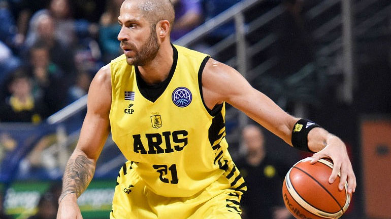 Στην ΑΕΚ και με τη… βούλα ο Βασιλόπουλος