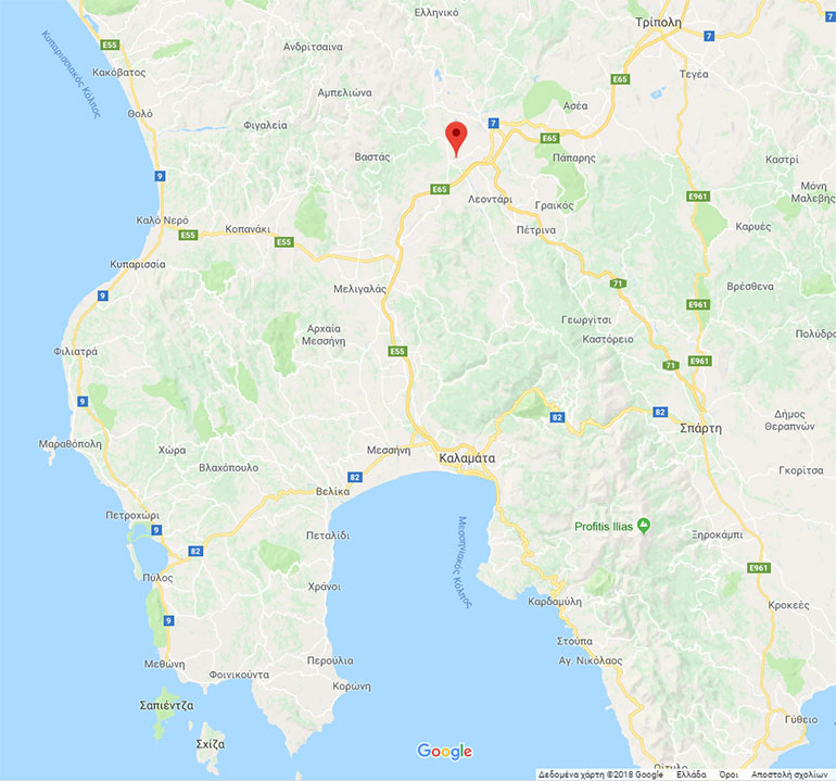 Στο κόκκινο βέλος, ο Τριπόταμος, πάνω από το Λεοντάρι. Σε επόμενη έκδοση του χάρτη, δεν θα υπάρχει