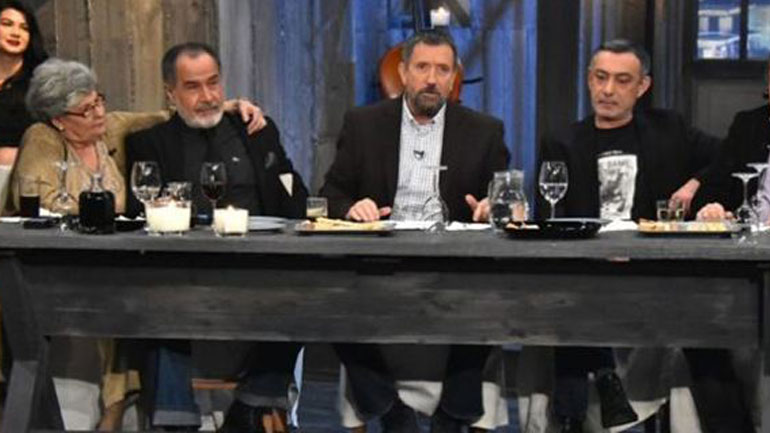 Στην υγειά μας ρε παιδιά: Οι ρεμπέτες συναντούν τον Σπύρο Παπαδόπουλο