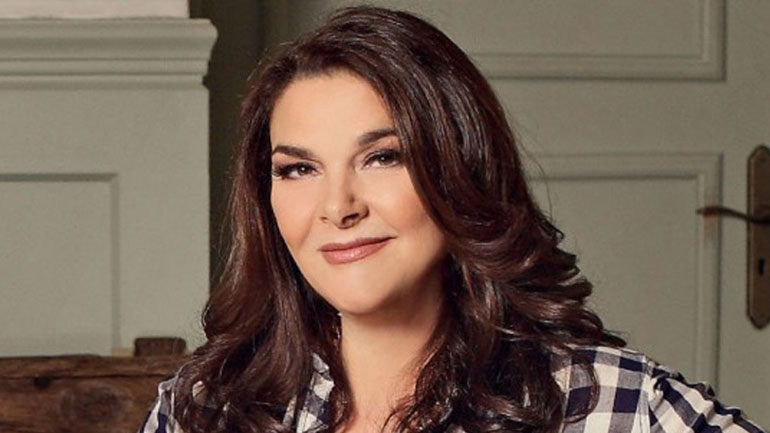 Κατερίνα Κούκα: Αγνώριστη σε πρόσφατη κοσμική έξοδό της!