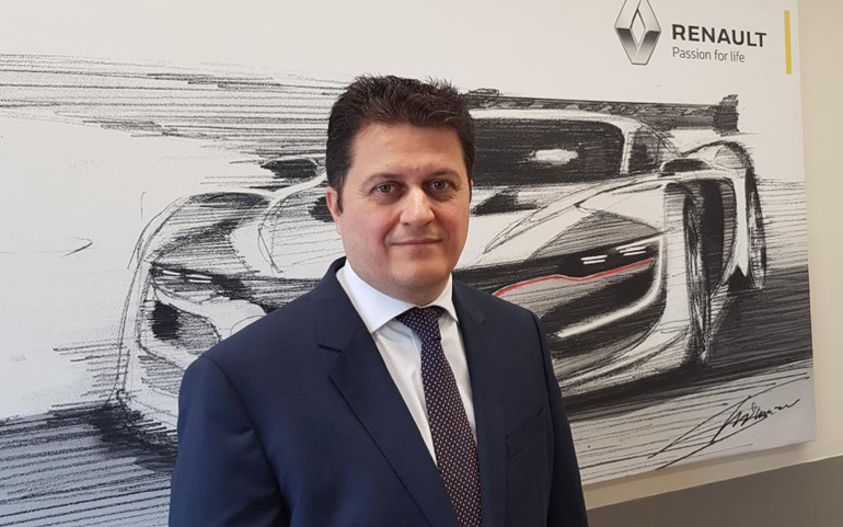 O Τάκης Χριστοφιλόπουλος