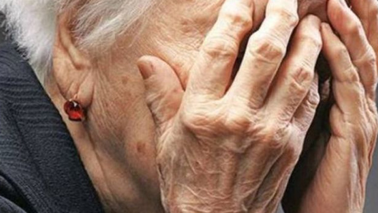 Έστειλε τη μητέρα του στην εντατική με πολλαπλά τραύματα