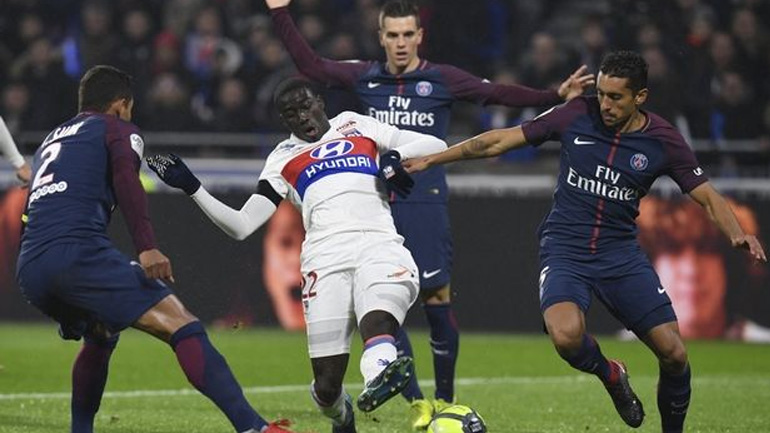 Στις καθυστερήσεις η Λιόν, 2-1 την Παρί