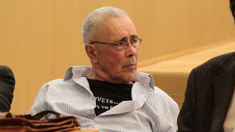 Ο Κώστας Ζουράρις για την επίθεση που δέχτηκε: «Υποθέτω ήταν κάτι φασισταριά»