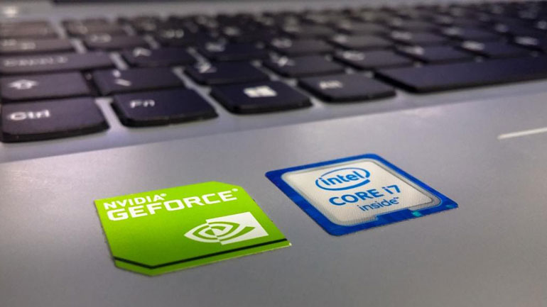 H Intel προτρέπει τους χρήστες να μην κατεβάσουν την τελευταία ενημέρωσή της