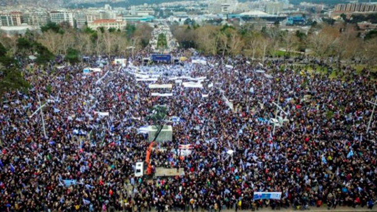 Στο συλλαλητήριο ο κόσμος έψαχνε τον ηγέτη!