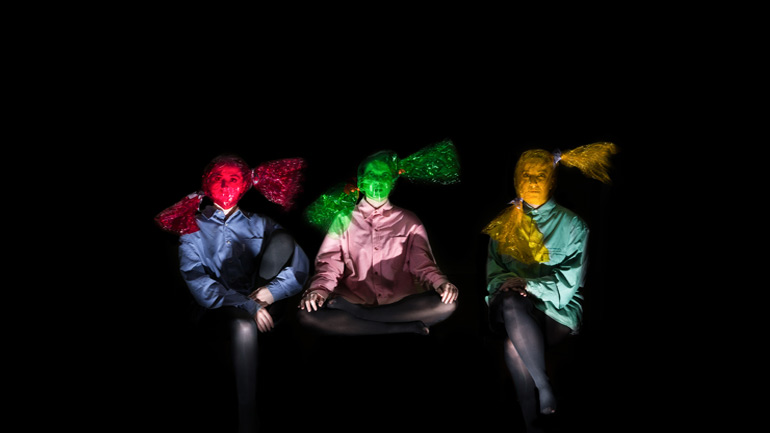 «Φονικό εγχειρίδιο φιλίας» στο Θέατρο «ΜΠΙΠ»