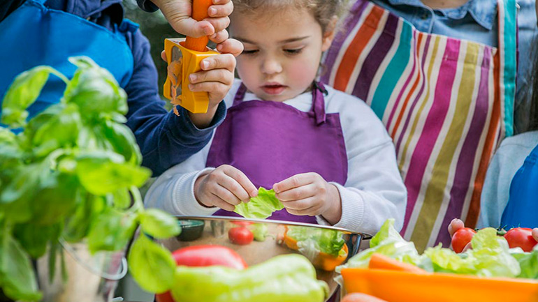 Μικροί σεφ εν δράσει: Όλες οι γεύσεις σε μια Κυριακή στην Τεχνόπολη!