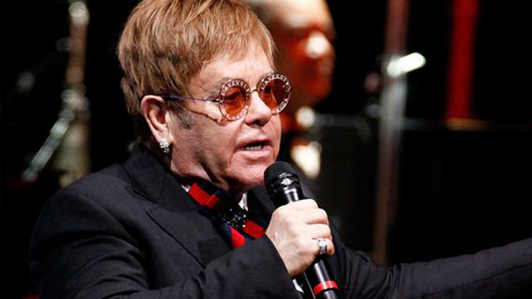 Ο Elton John σταματά τις περιοδείες