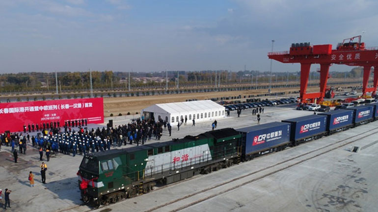 Αυξάνεται ο αριθμός των εμπορευματικών αμαξοστοιχιών που συνδέουν την Κίνα με την Ευρώπη