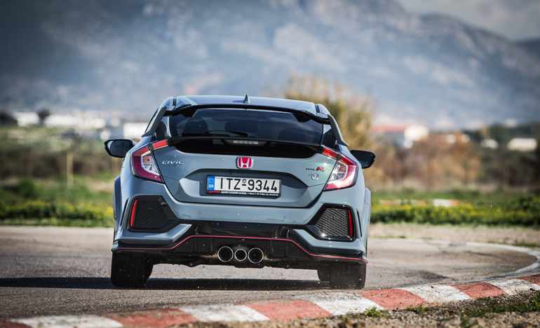 Η πρόσφυση που προσφέρουν τα ελαστικά της Continental και το κράτημα είναι υποδειγματική