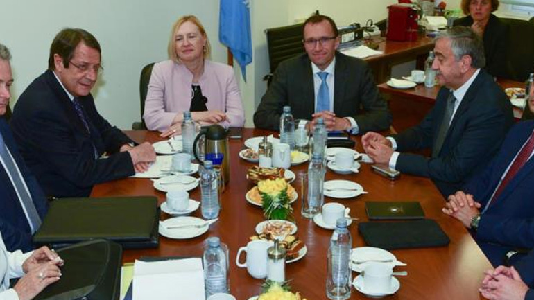 Αβέβαιο το μέλλον των συνομιλιών για το Κυπριακό σύμφωνα με έκθεση