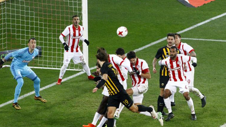 Που πας, ρε, Καραμήτρο, Ολυμπιακέ!