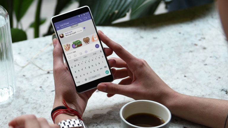 Viber: Προβλέψεις για το 2018 με το μοναδικό Viber Holiday Bot!