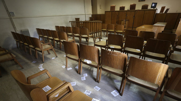 Εισαγγελική παρέμβαση για την εισβολή του Ρουβίκωνα στα δικαστήρια της πρώην σχολής Ευελπίδων Εισαγγελική παρέμβαση για την εισβολή του Ρουβίκωνα στα δικαστήρια της πρώην σχολής Ευελπίδων