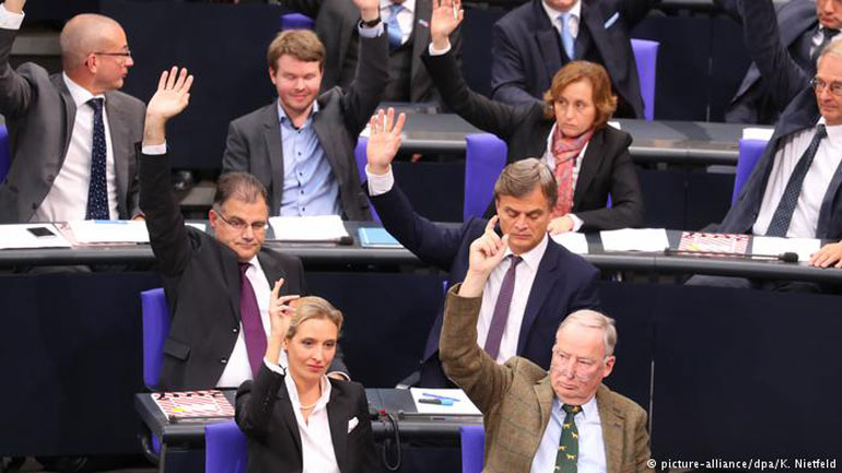 Γερμανία: Το ακροδεξιό AfD παίρνει θέση στη Βουλή