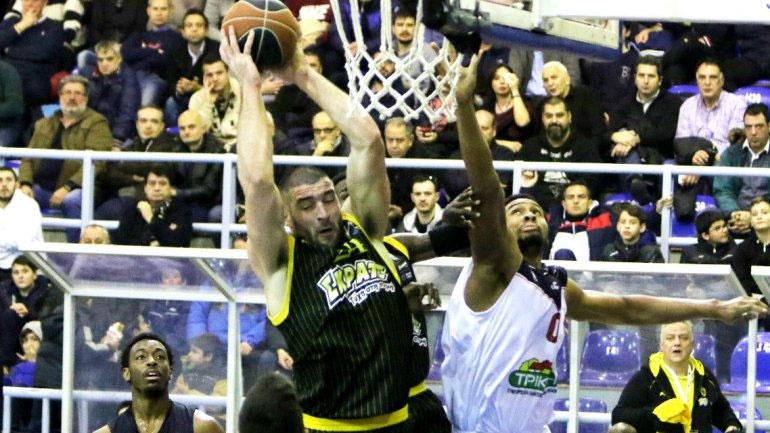 Πέρασε νικηφόρα από τα Τρίκαλα η ΑΕΚ