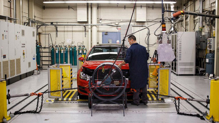 Οι γερμανικές αυτοκινητοβιομηχανίες χρησιμοποιούσαν πιθήκους στις δοκιμές καυσαερίων