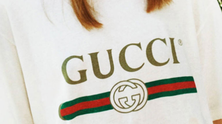 Εσένα σ’ αρέσει το νέο logo t-shirt της Gucci για το 2018;