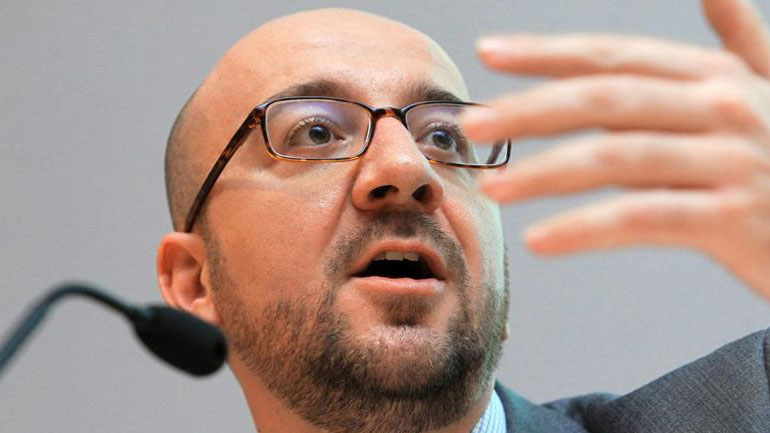 Με προβληματισμό αντιμετωπίζει την επίσκεψη του Σαρλ Μισέλ στη Ρωσία ο βελγικός Τύπος