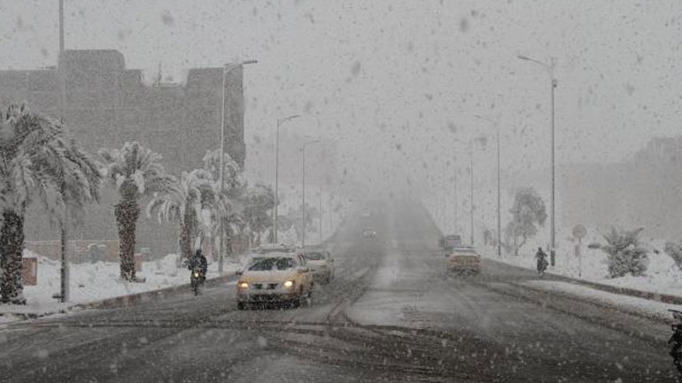 Μαρόκο: Στα λευκά λόγω του χιονιά έχουν ντυθεί πόλεις δίπλα στην έρημο