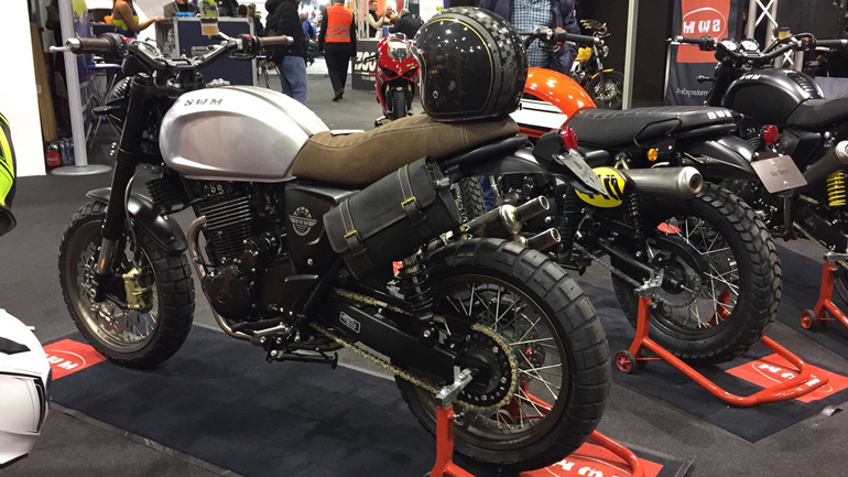 SWM: Ο Παράνομος και ο Άσος Μπαστούνι