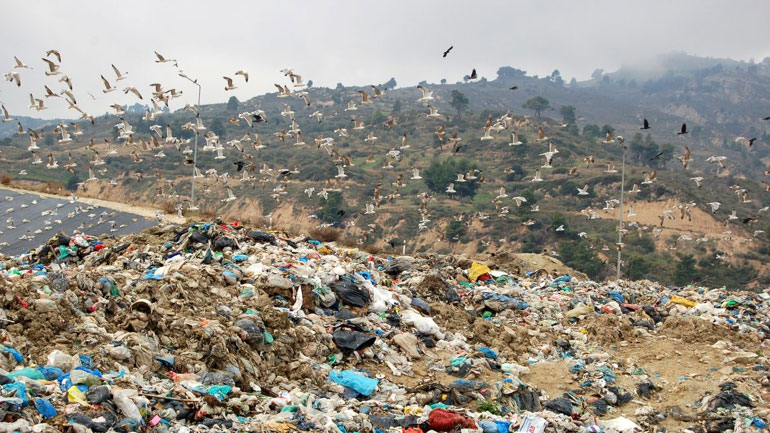 Κέρκυρα: Δήμος, φορείς και πολίτες ζητούν να μεταφερθούν τα σκουπίδια σε ΧΥΤΑ εκτός του νησιού