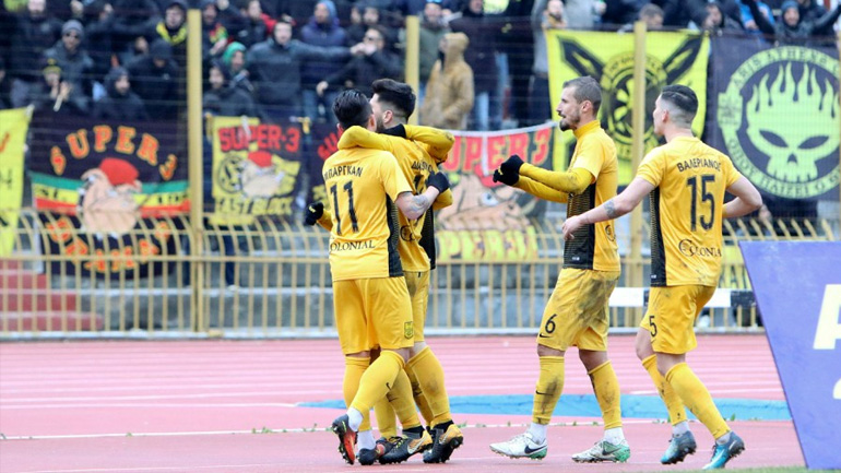 Απέδρασε ο Άρης, 1-0 τη Βέροια