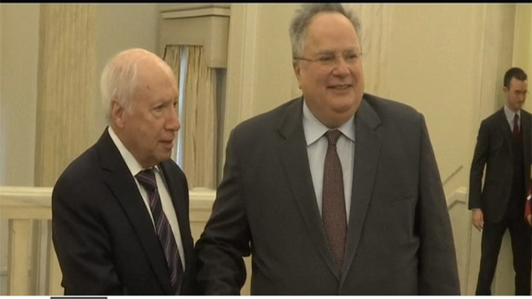 Σκόπια: Ενόχληση για τα περί «τελικών θέσεων» του Κοτζιά