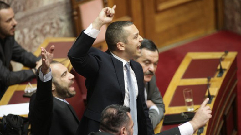 Βουλή: Πρόταση για παρακράτηση 1/4 της μηνιαίας αποζημίωσης του Ηλία Κασιδιάρη