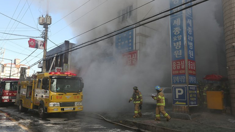 Νότια Κορέα: Σε 40 ανήλθε ο αριθμός των νεκρών από την πυρκαγιά σε νοσοκομείο