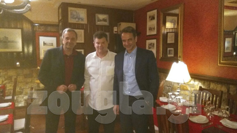 Φωτογραφίες από το γεύμα Μητσοτάκη – Σαμαρά στην Καλαμάτα