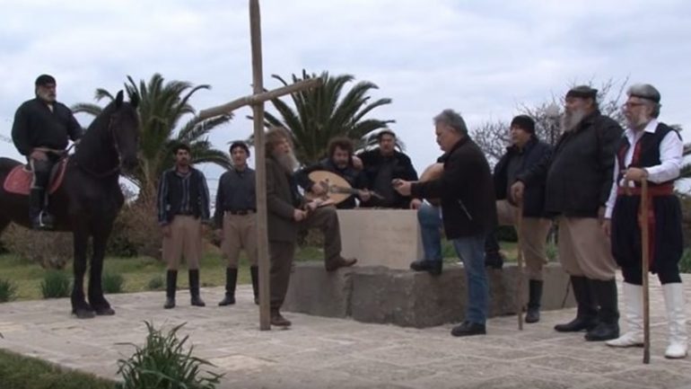 Ο Ψαραντώνης τραγουδά «Πότε θα κάνει ξαστεριά» για τη Μακεδονία