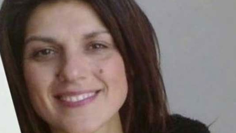 Η ανακοίνωση της ΕΛ.ΑΣ. για την υπόθεση της 44χρονης που βρέθηκε νεκρή στην Τριχωνίδα