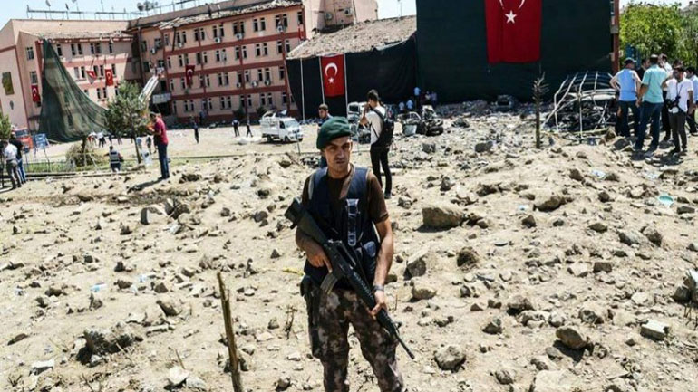 Κούρδοι: Η Μόσχα να σταματήσει να είναι «συνεργός» της Άγκυρας