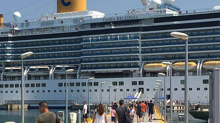 Στις 12 Απριλίου το πρώτο κρουαζιερόπλοιο στο Αργοστόλι Στις 12 Απριλίου το πρώτο κρουαζιερόπλοιο στο Αργοστόλι