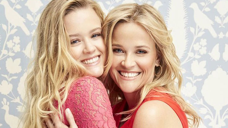 Η Reese Witherspoon ποζάρει με την κόρη της για το δικό της brand!