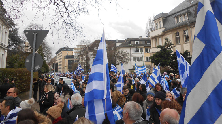 Φρανκφούρτη: Συλλαλητήριο ομογενών για τη Μακεδονία
