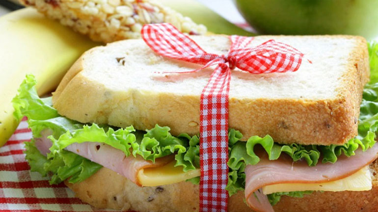 Τι πρέπει να περιέχει ένα υγιεινό και διαιτητικό sandwich