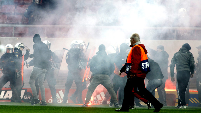 Επεισόδια στο «Καραϊσκάκη» μετά το τέλος του ντέρμπι