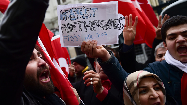Ολλανδία-Τουρκία: Η Χάγη αποσύρει τον πρέσβη της στην Άγκυρα