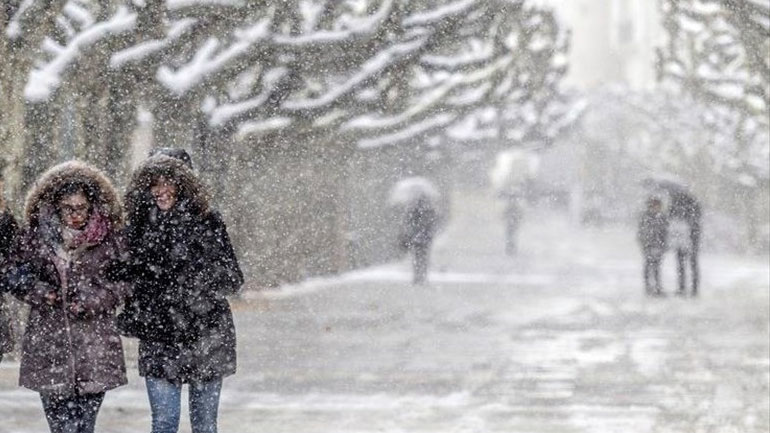 Ακυρώσεις πτήσεων και μεγάλα προβλήμα λόγω των σφοδρών χιονοπτώσεων στην Ισπανία