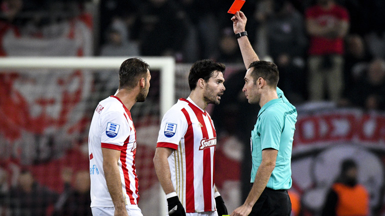 Κινδυνεύει με «καμπάνα» πέντε αγωνιστικών ο Μποτία