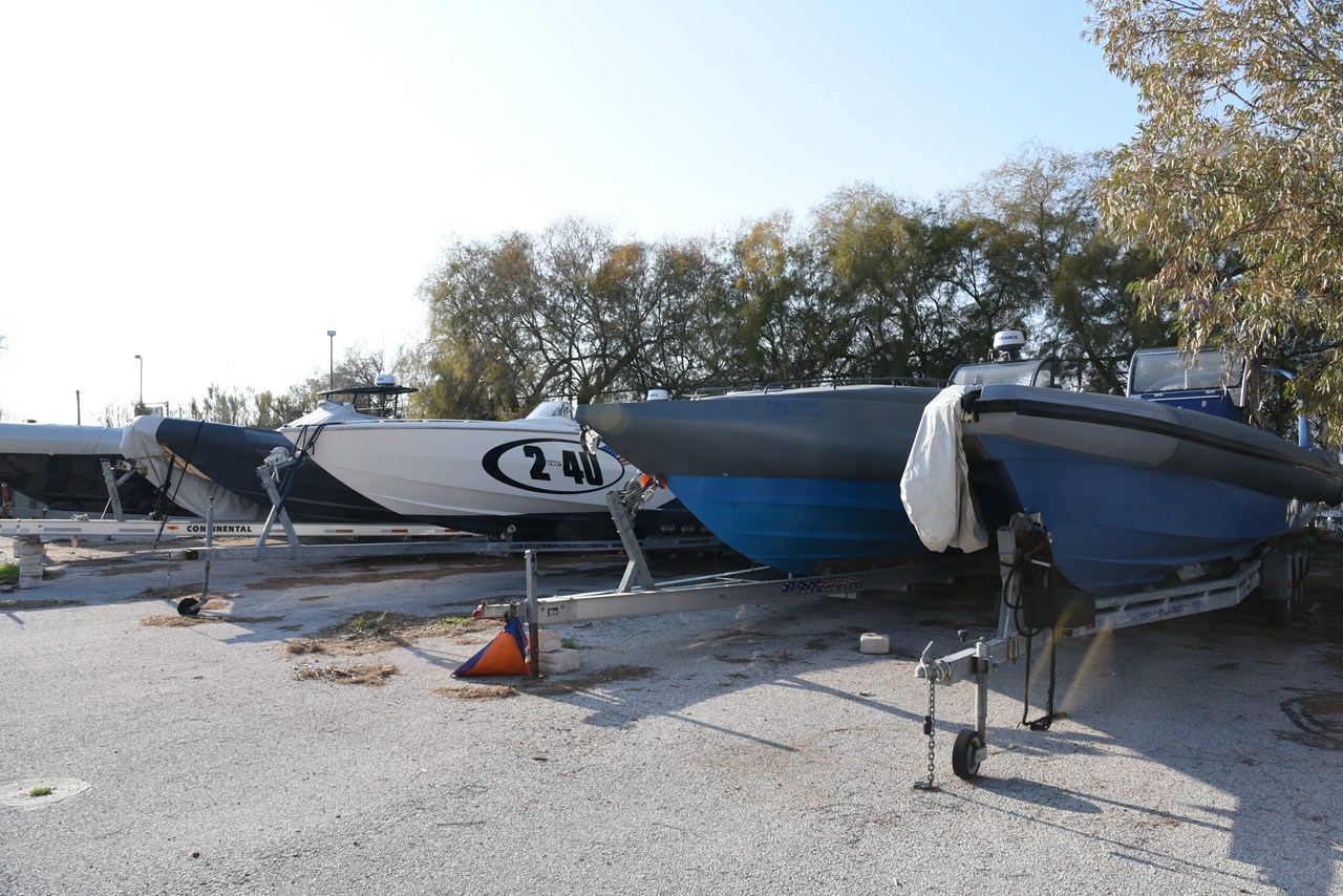 Κατασχεμένα σκάφη που μετέφεραν ναρκωτικά